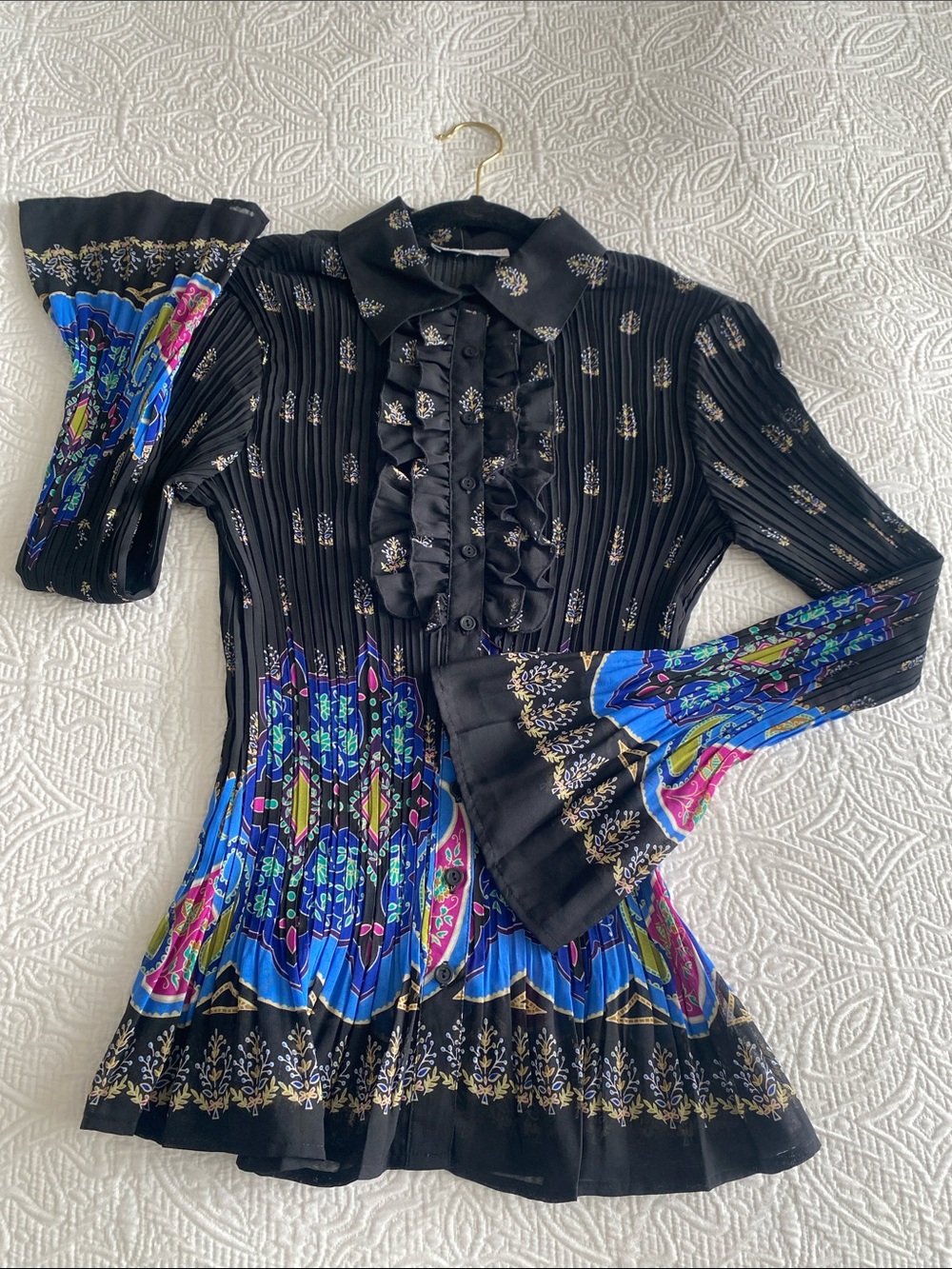 KEREN HART Black Ruffle Button-Front Blouse with Blue Yellow & Pink Florals - Picture 12 of 15